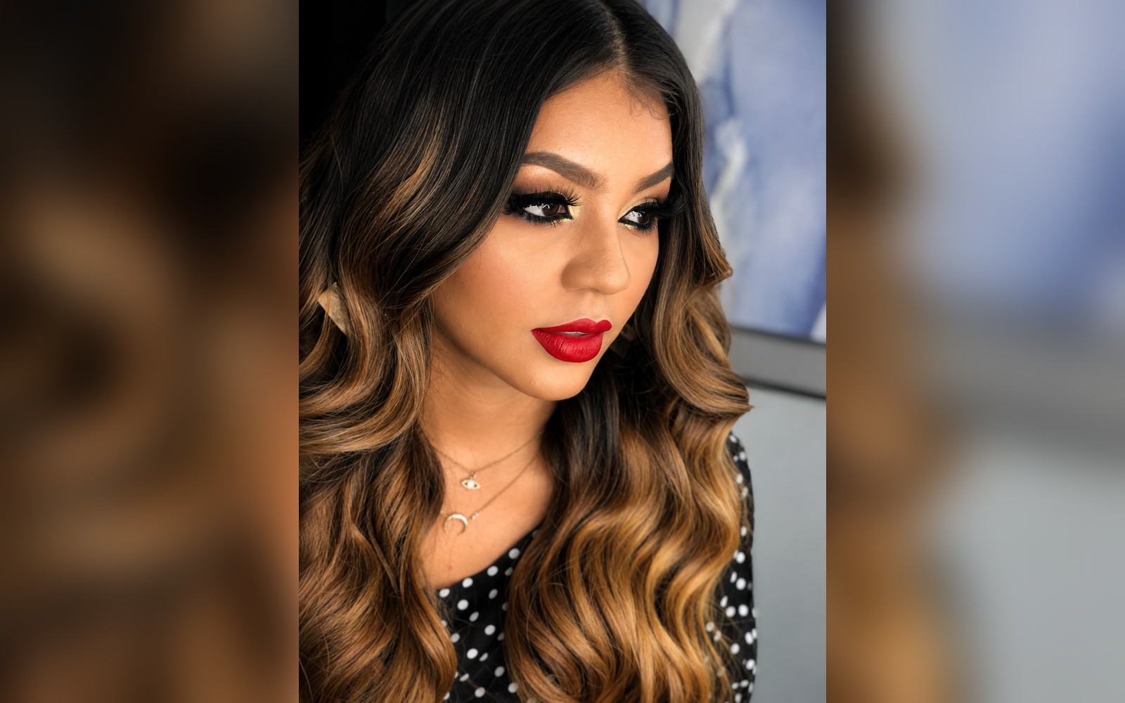09_social_makeup_1600x1000_blur