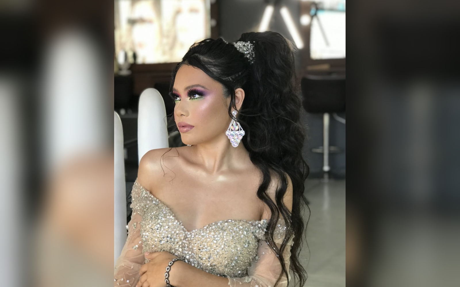 social_makeup_05_1600x1000